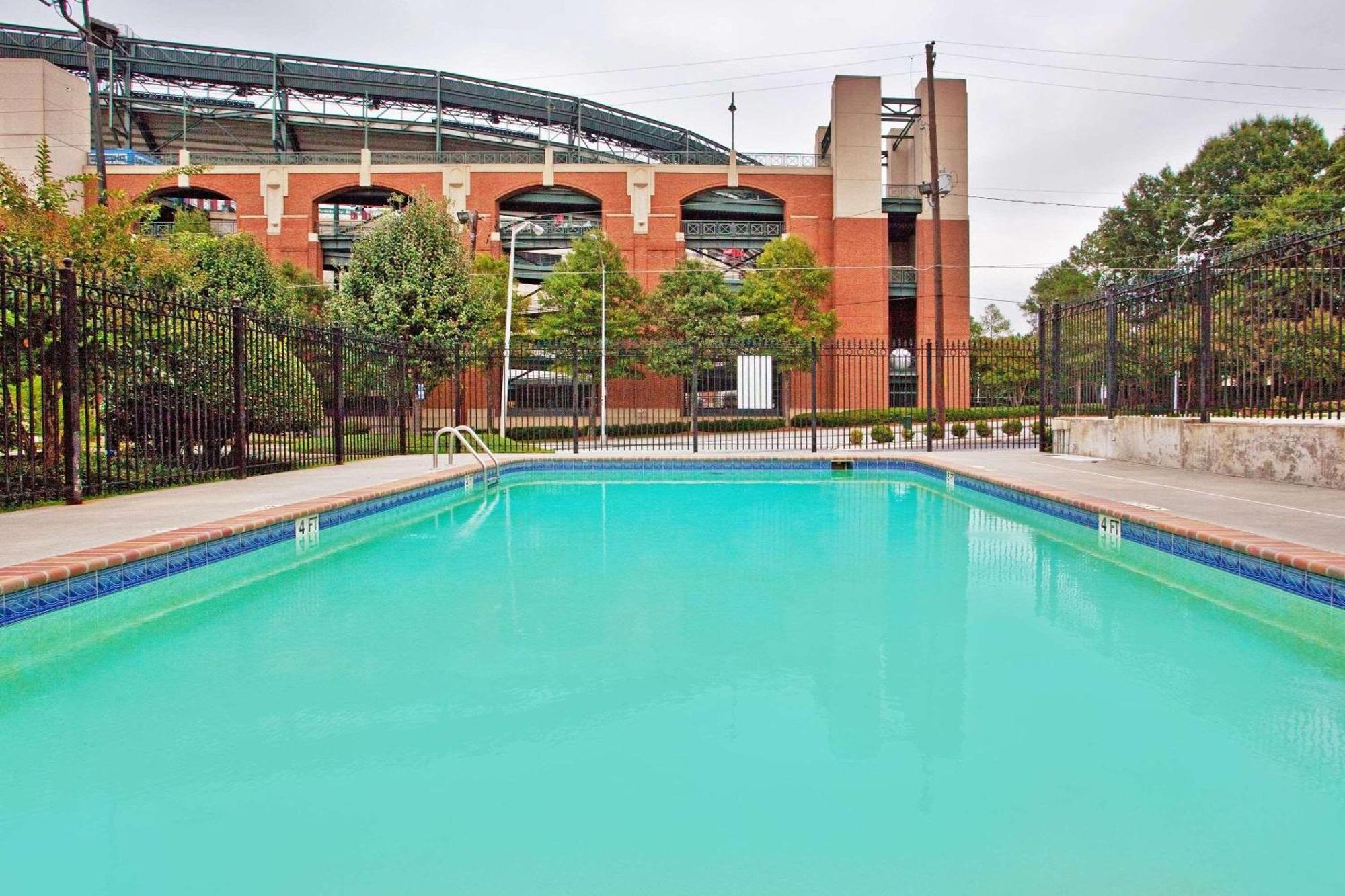 Country Inn & Suites By Radisson, Atlanta Downtown Exterior foto
